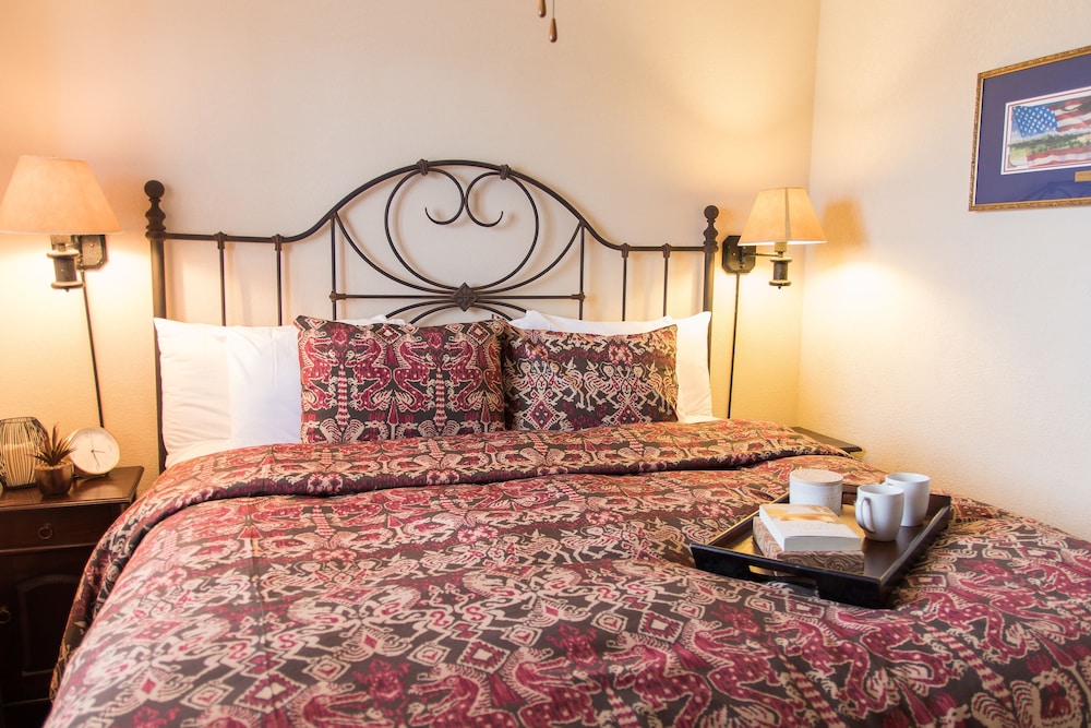 Suite, 2 Bedrooms photo 2