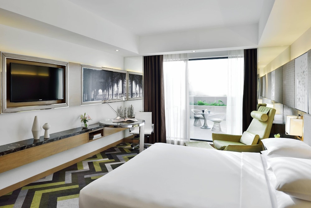 Room, 1 King Bed, Terrace photo 1