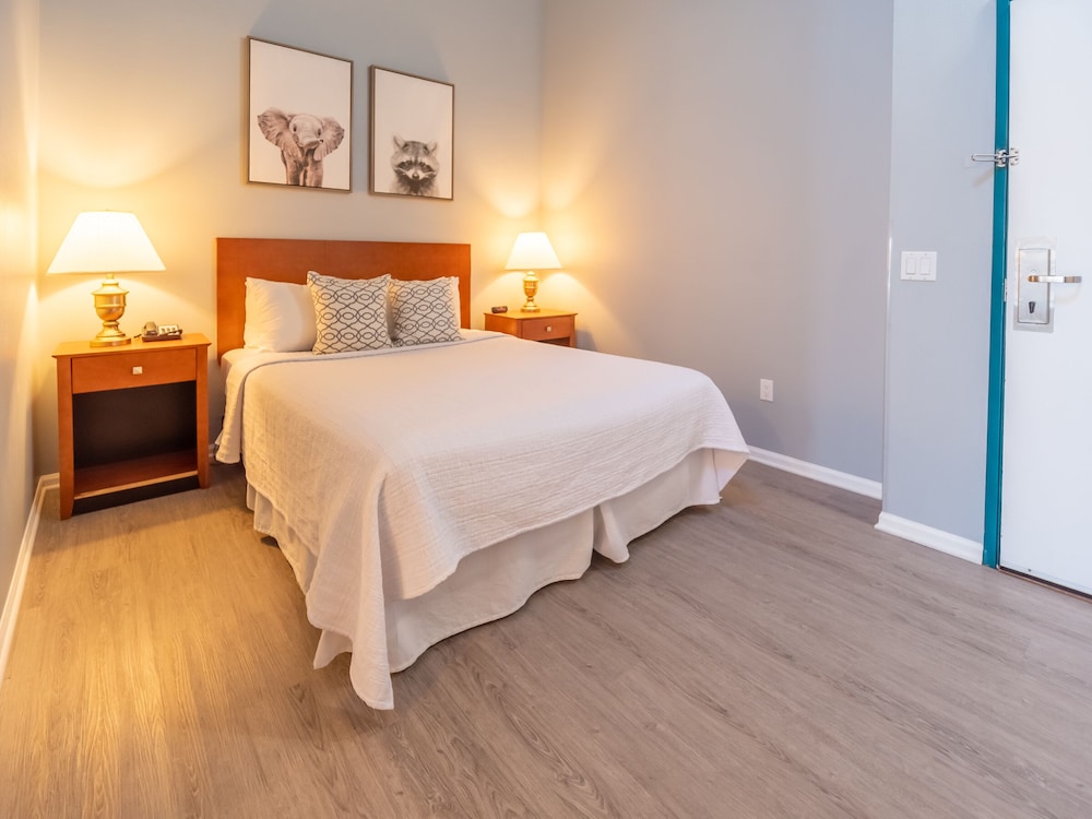Belle Loft Suite with 2 Queen Beds - Photo 2