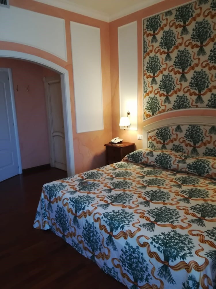 Superior Double or Twin Room photo 1