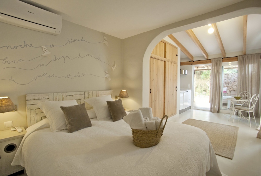 Studio Suite (3)