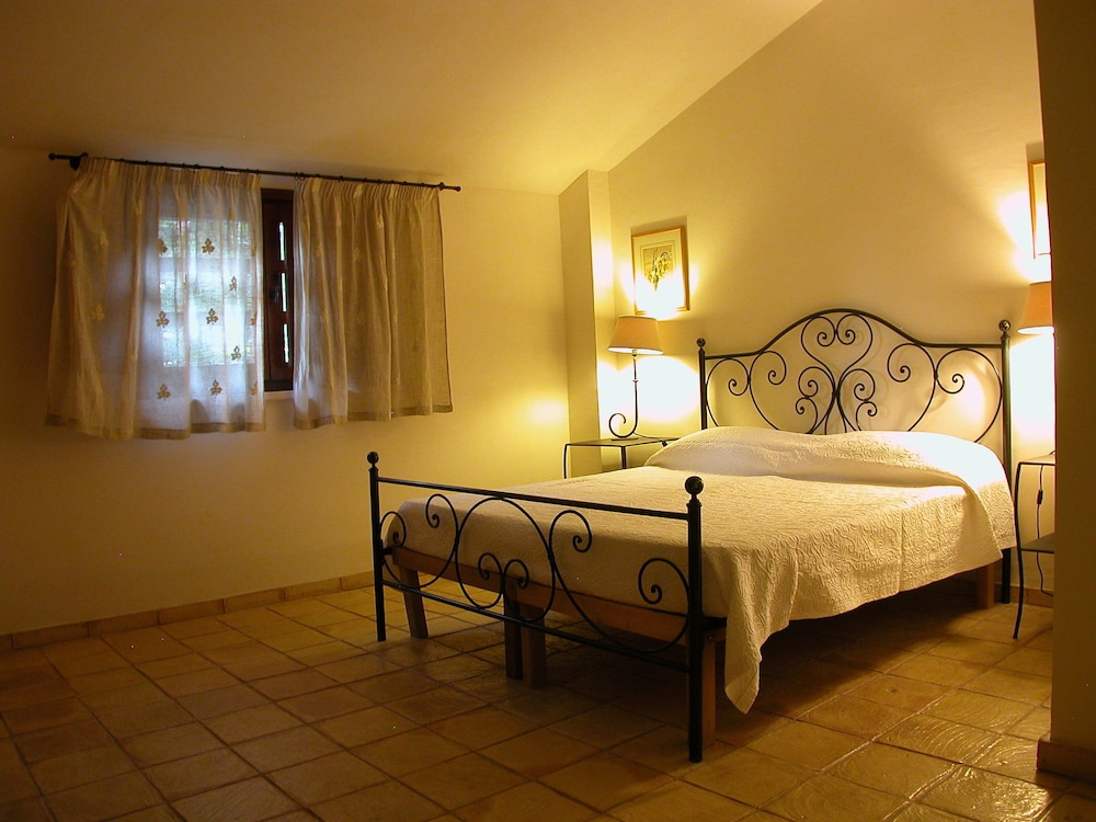 Classic Double Or Twin Room, Non Smoking photo 1