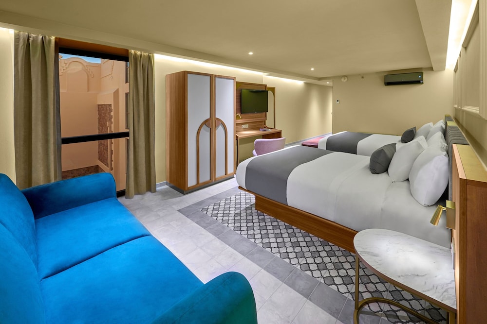 Superior Room, Multiple Beds - Photo 1