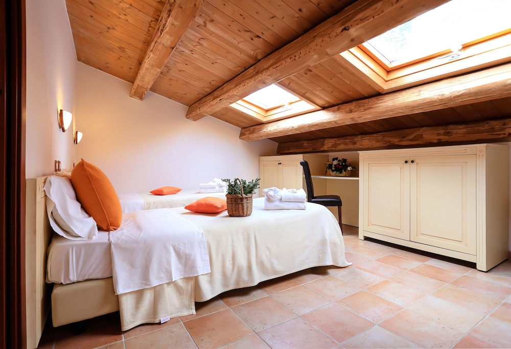 Comfort Quadruple Room