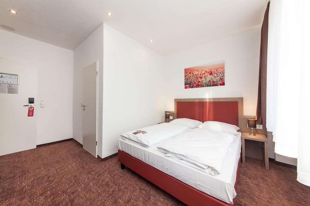 Standard Double Room photo 3