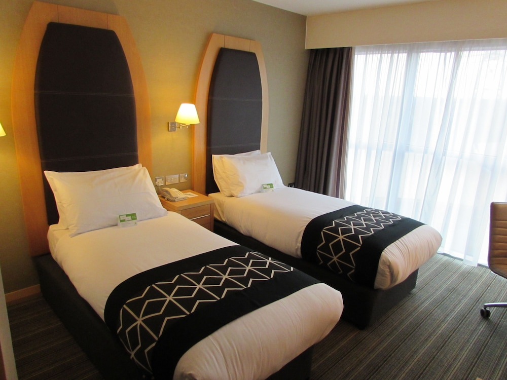 Standard Room, 2 Twin Beds - Photo 2