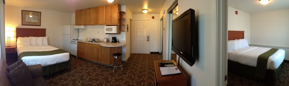 Standard Room, Multiple Beds, Kitchenette photo 1