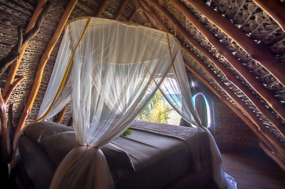 All Inclusive Private Bungalow 'Kaveka' with Ensuite