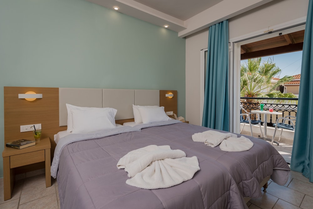 Superior Double or Twin Room, Mountain View, Garden Area - Photo 5