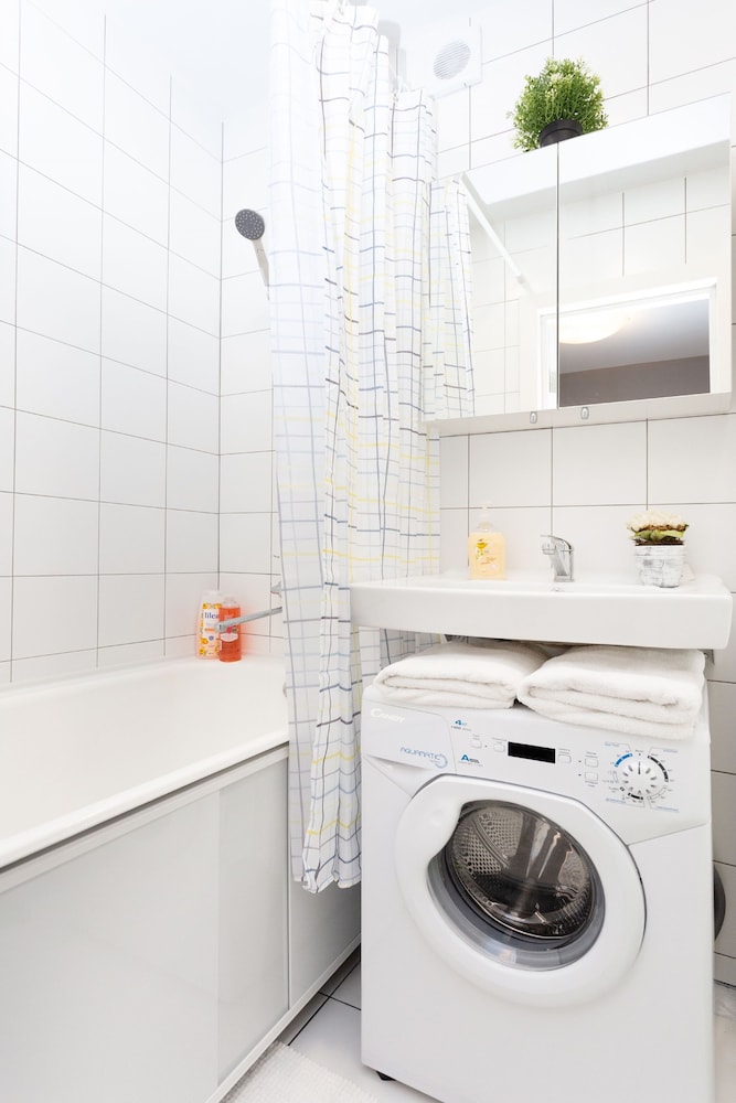 Basic Apartment photo 3