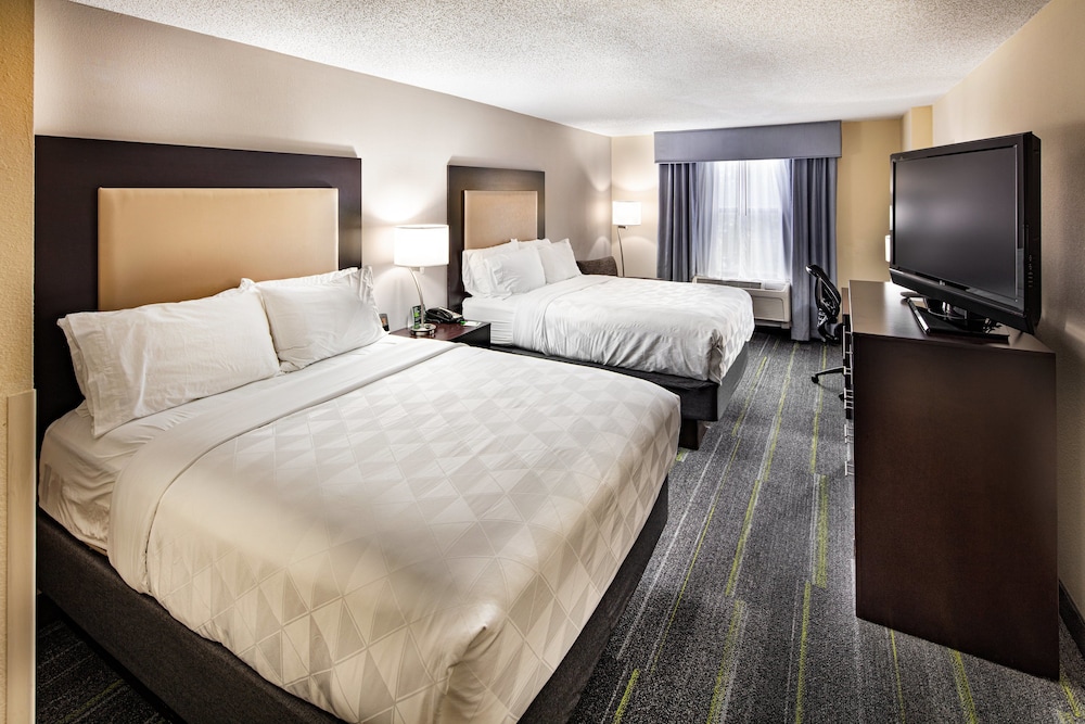 Standard Room, 2 Queen Beds - Photo 5