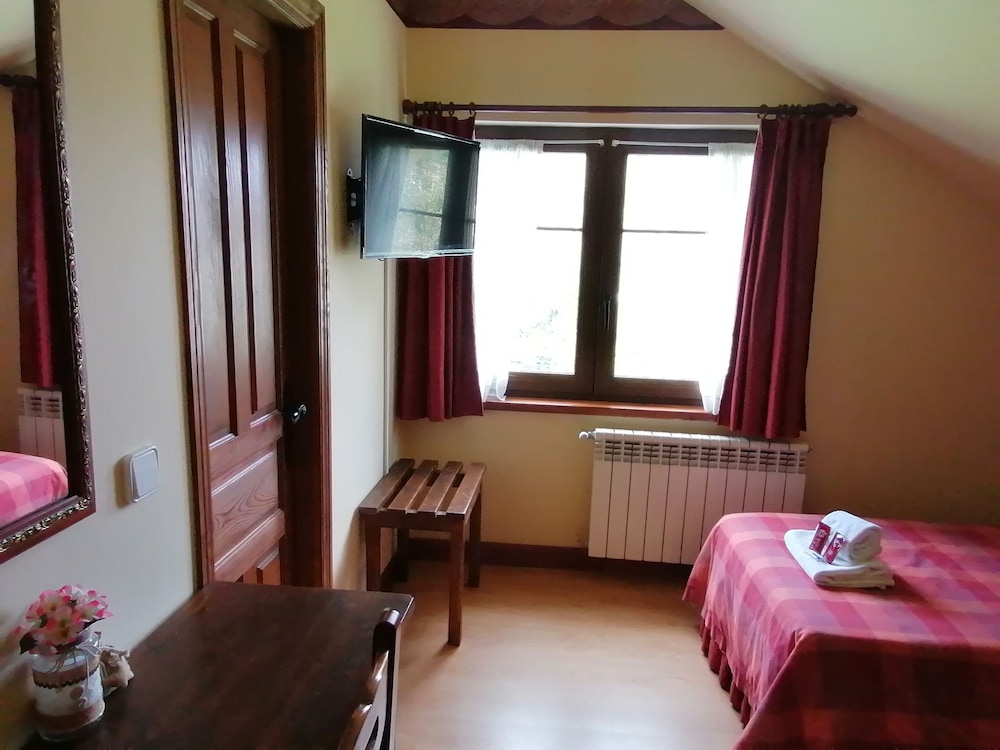 Basic Room photo 2