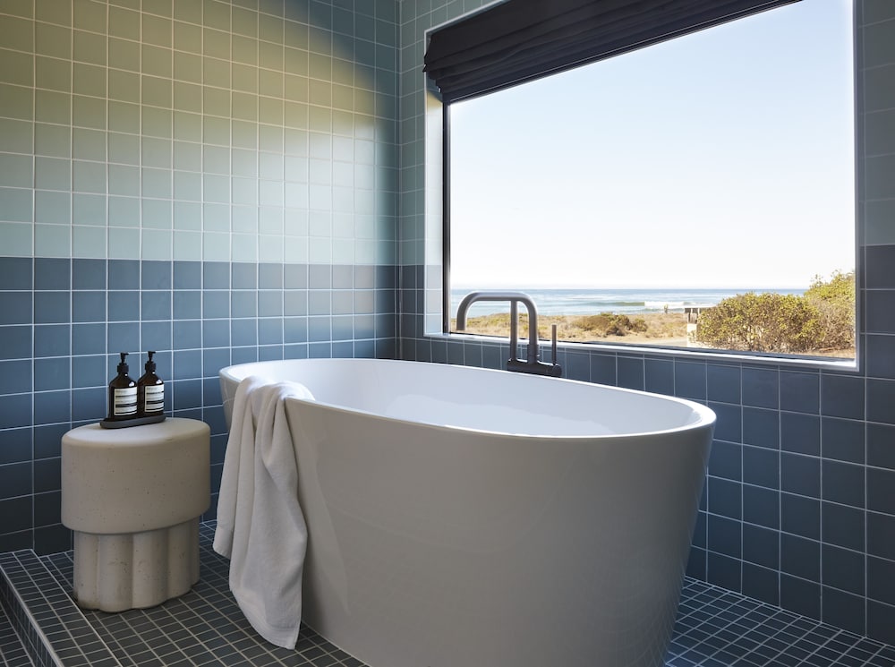 Premium Ocean View King Studio Suite photo 1