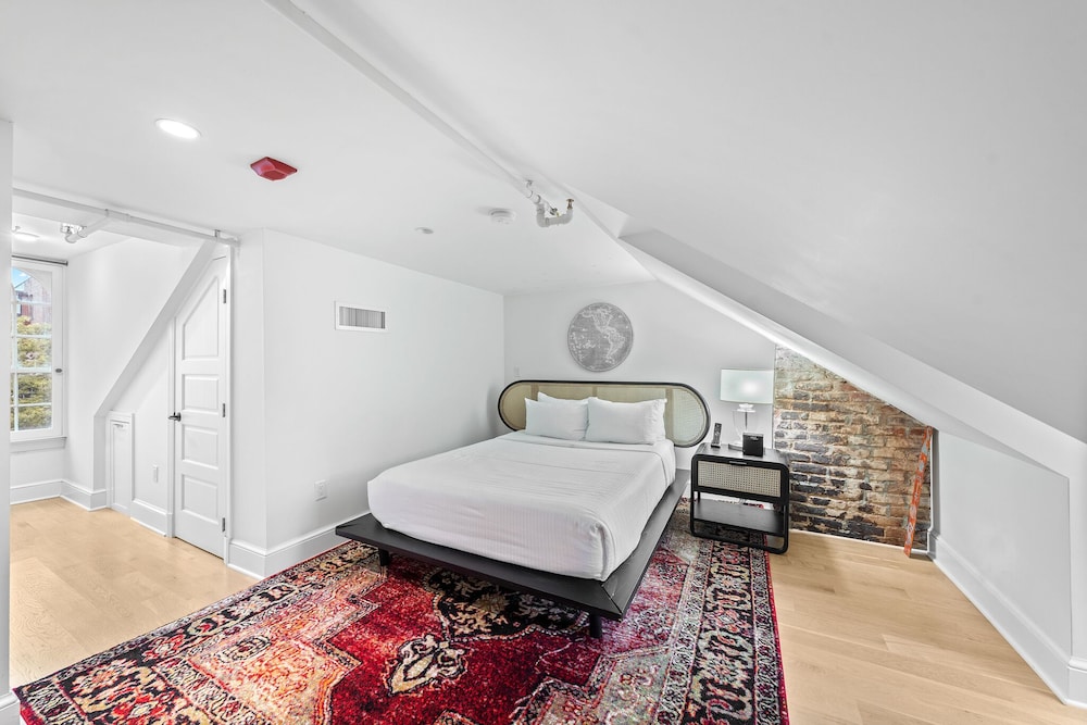 Penthouse (TownHouse) - Photo 3