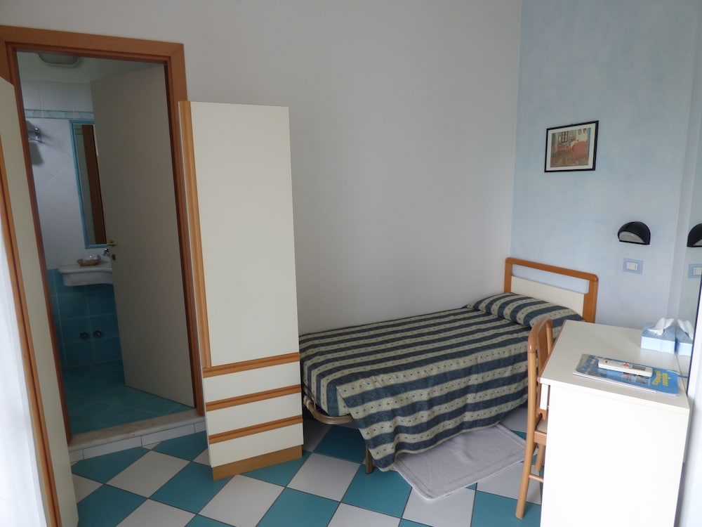 Twin Room, 2 Twin Beds, Balcony