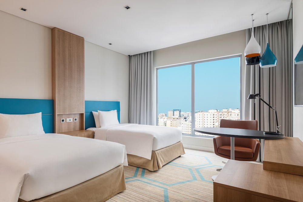 Standard Room, 2 Twin Beds, City View photo 2