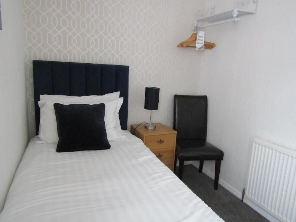 Basic Single Room photo 2