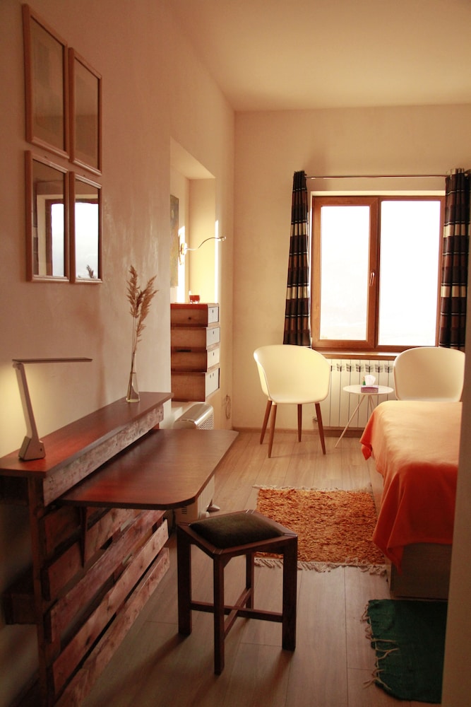 Deluxe Double Room (For 2 Adults + 1 Child) photo 3