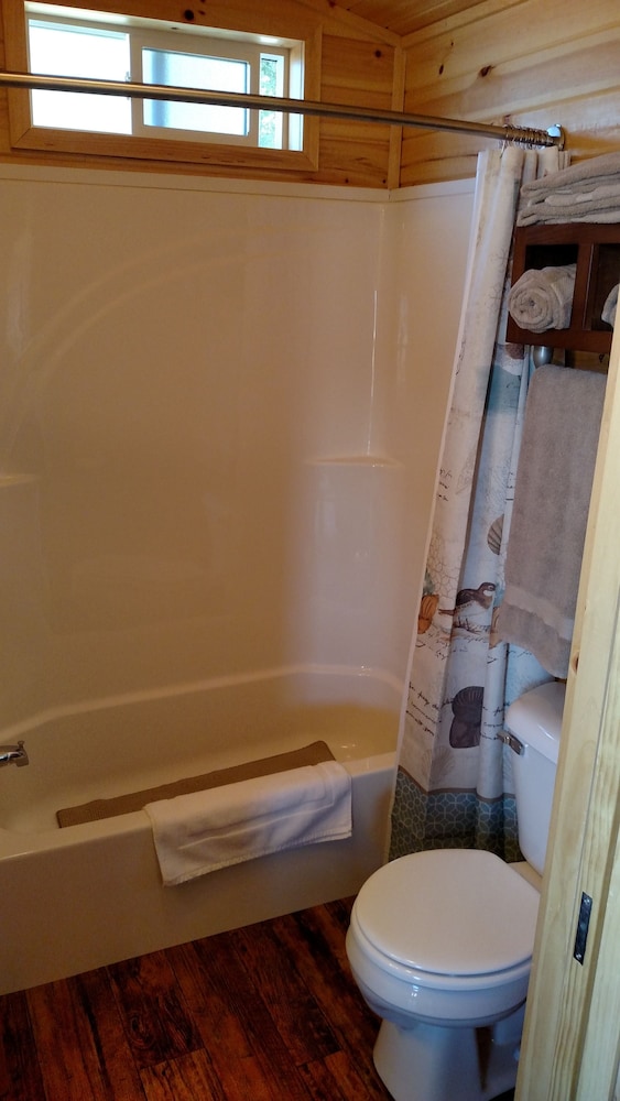Deluxe Double Room Single Use, 2 Bedrooms, Beach View photo 1