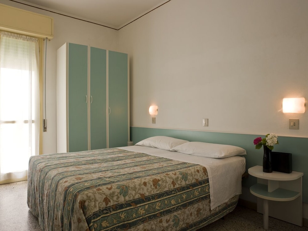 Double Room, 1 Large Twin Bed photo 1