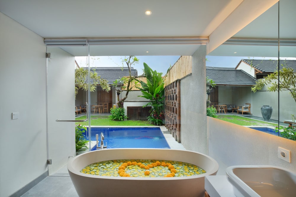 1 Bedroom Villa with Private Pool and Bath tub - Photo 5
