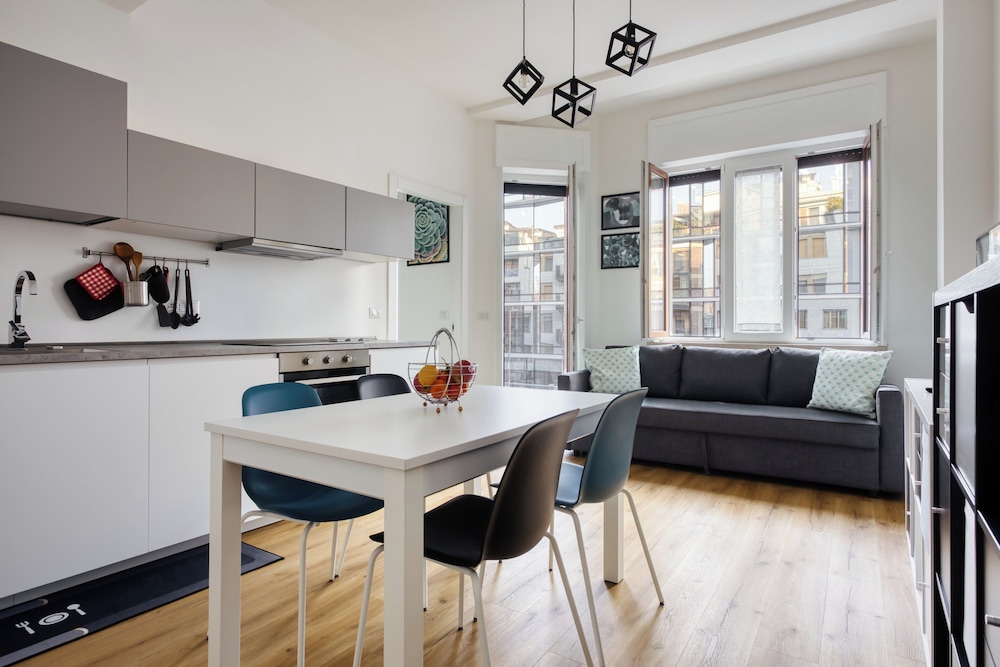 Apartment, Balcony