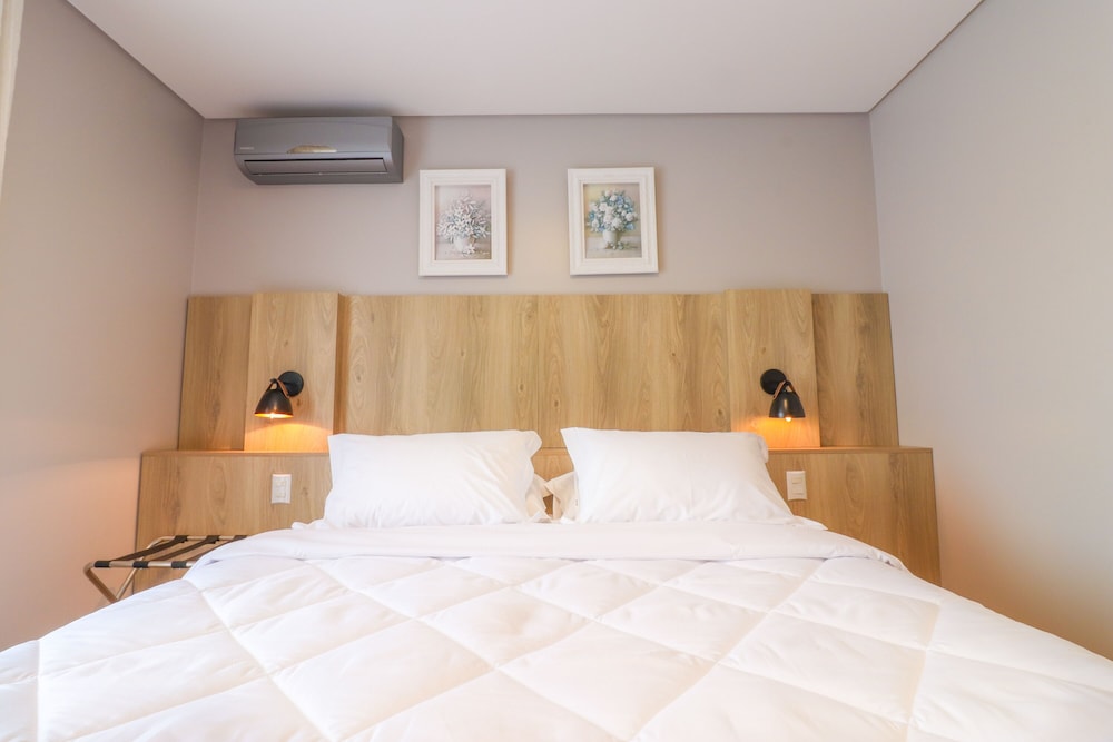 Economy Twin Room photo 1