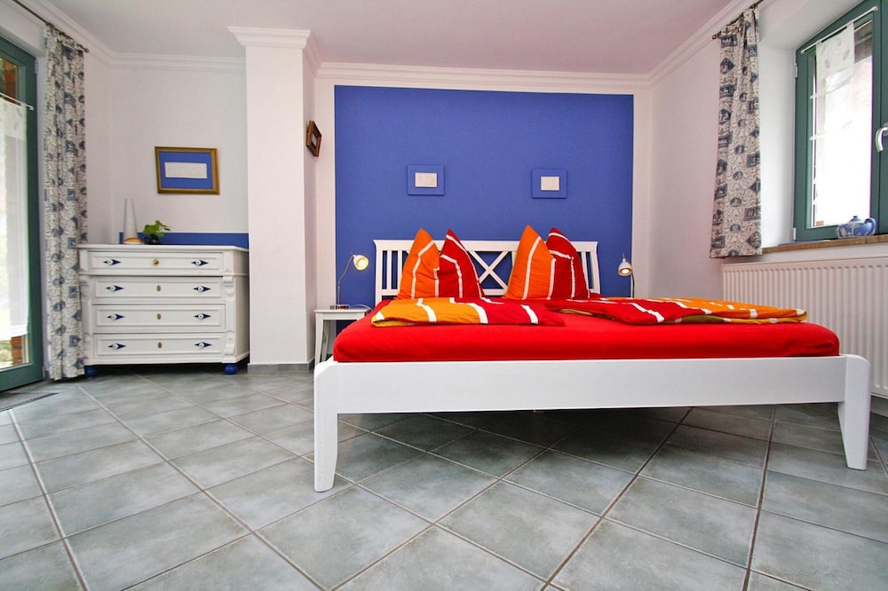 Classic House, 3 Bedrooms photo 1