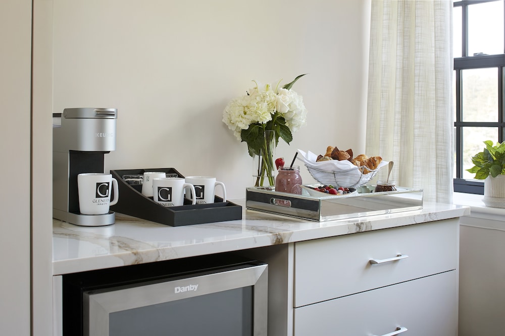 Guest Room Queen - Photo 3