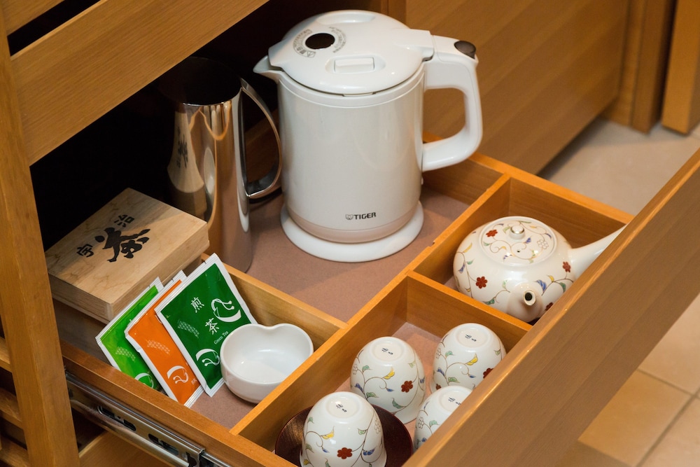 Executive Quadruple Room, Non Smoking (42㎡) - Photo 6