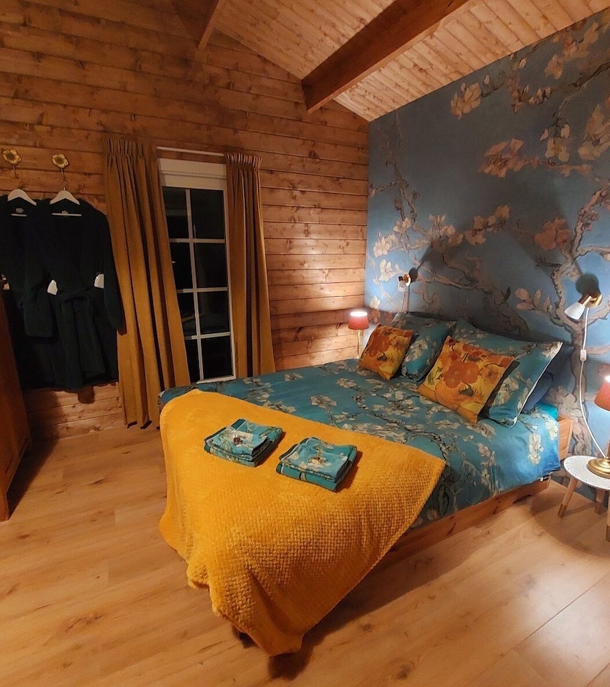 Deluxe Cabin photo 1