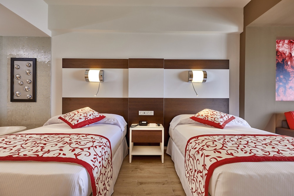 Junior Suite (M)