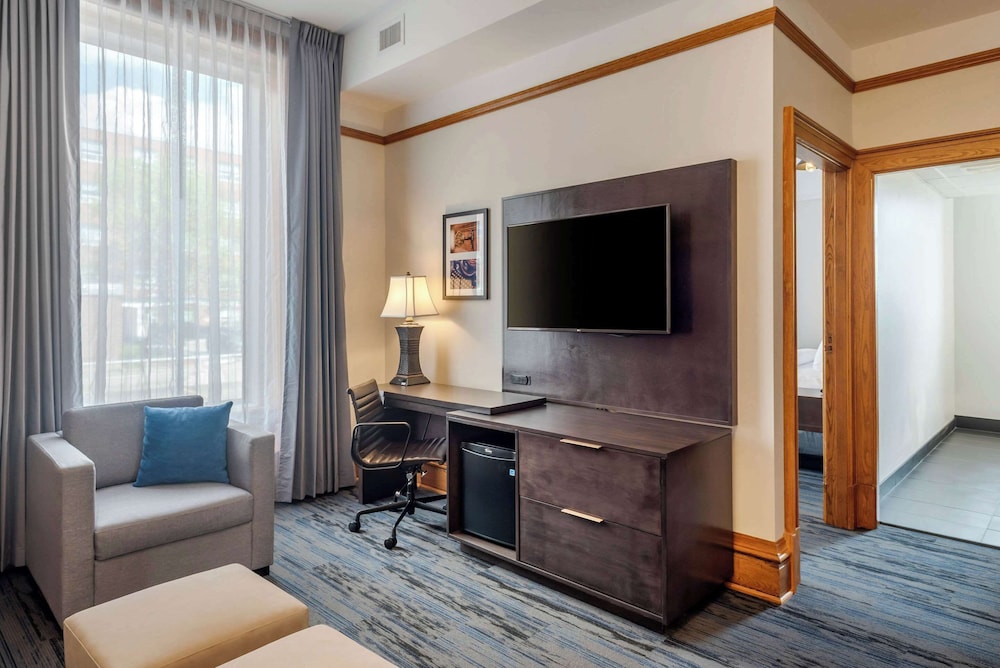 Suite, 1 Bedroom, Non Smoking photo 2