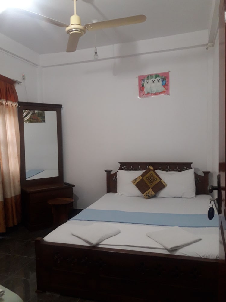 Standard Single Room, Balcony, City View photo 3