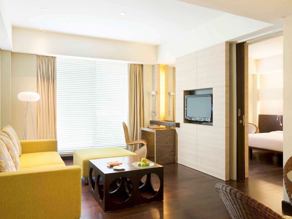 Deluxe Suite, 1 King Bed
