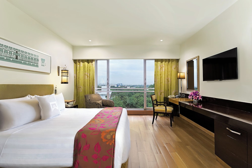 House, 2 Twin Beds