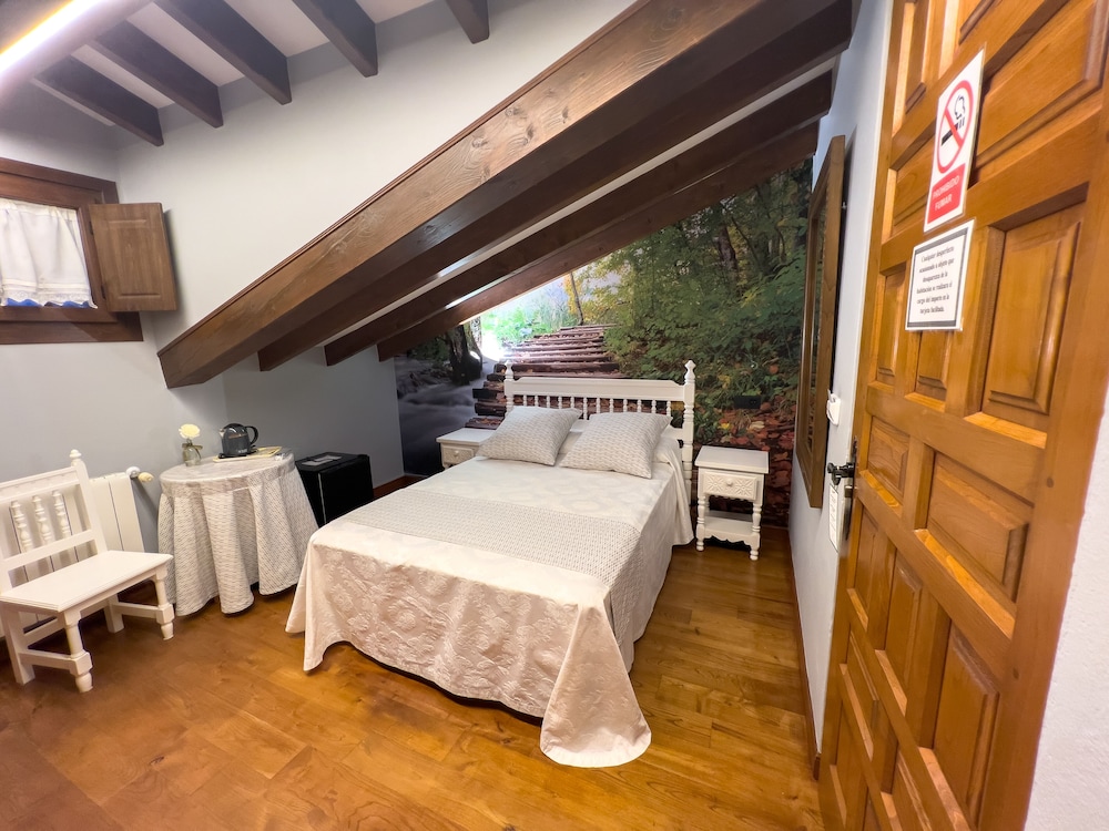 Habitación Doble Económica (Ático)