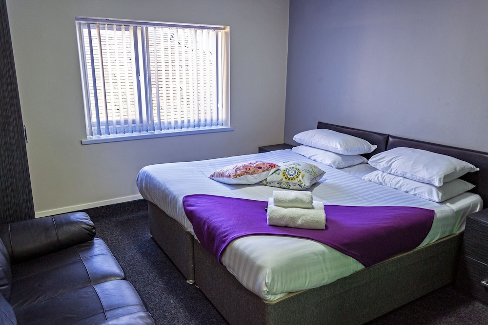 Double Room, Kitchen