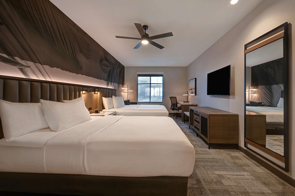 Suite, 2 Queen Beds, Accessible, Bathtub (Courtyard View) - Photo 1