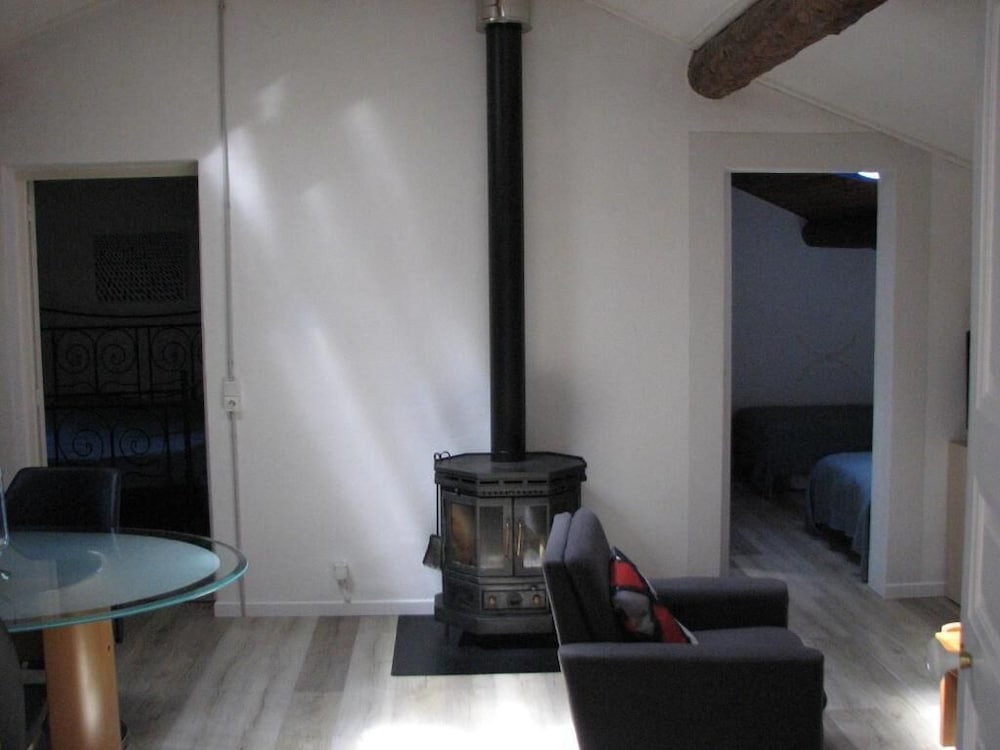 Family Apartment, 2 Bedrooms, Patio photo 3