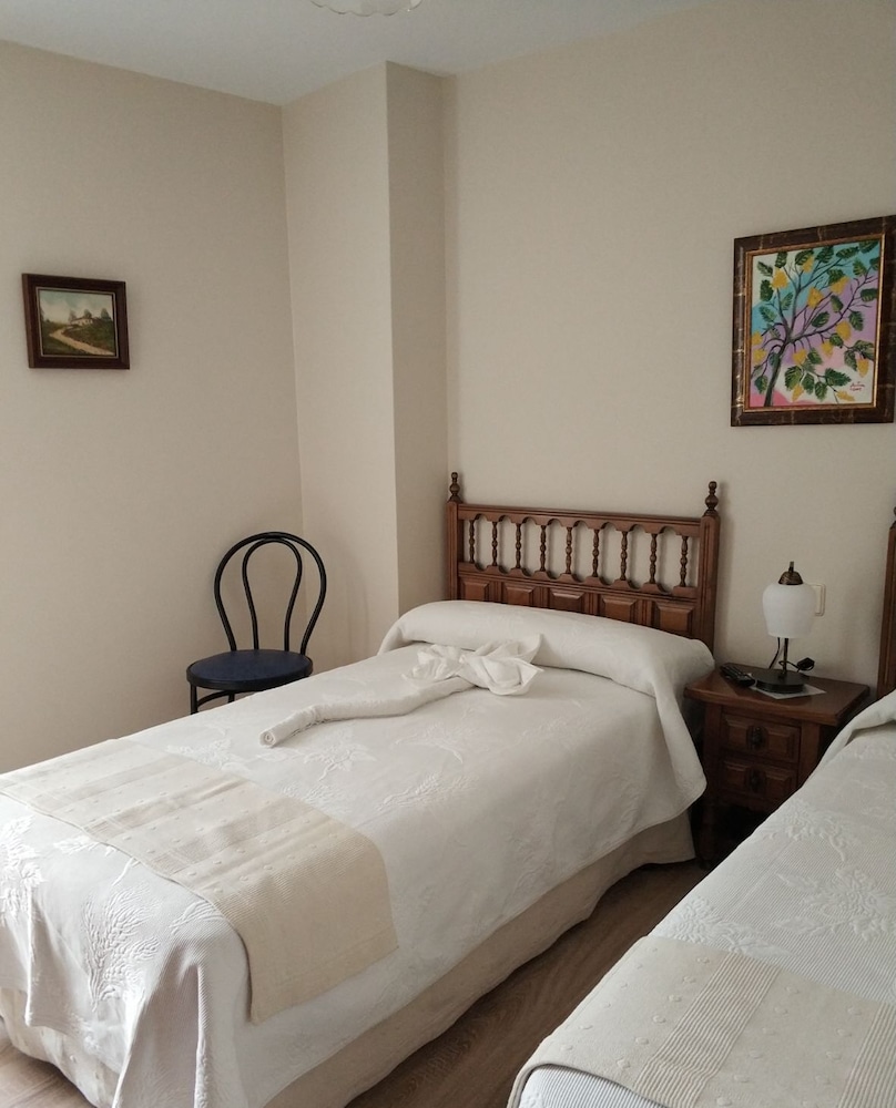 Quadruple Room - Photo 5