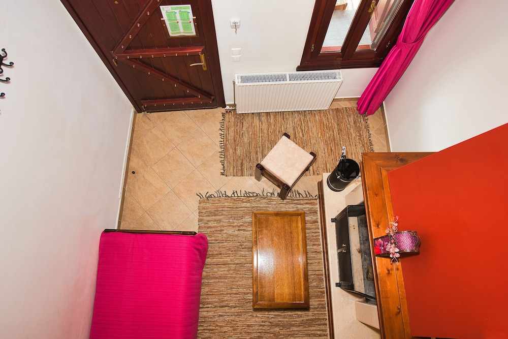 Family Room With Attic, Fireplace photo 2