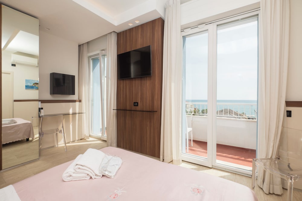 Panoramic Double Room photo 1