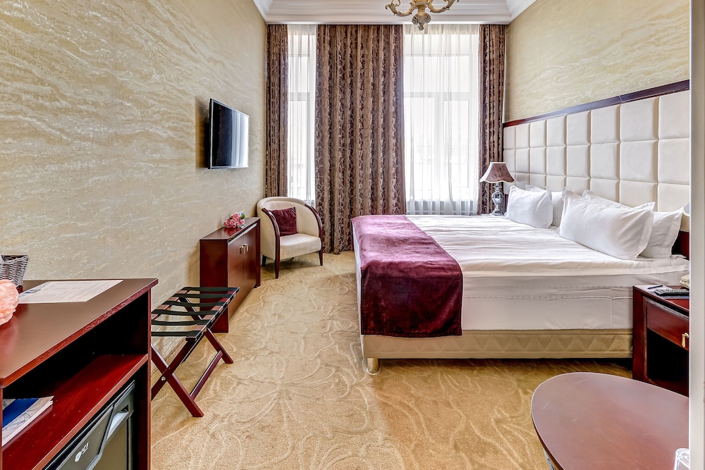 Standard Double or Twin Room photo 3