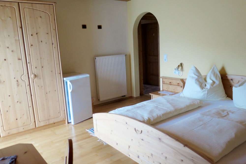 Comfort Room, Balcony, Anterroom, Castle View photo 3