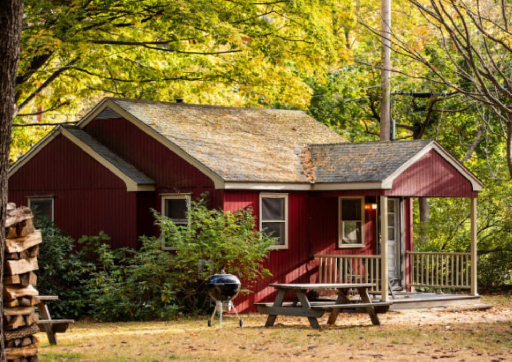 Deluxe Cottage photo 1