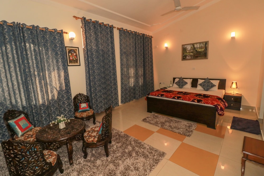 Standard Room photo 2