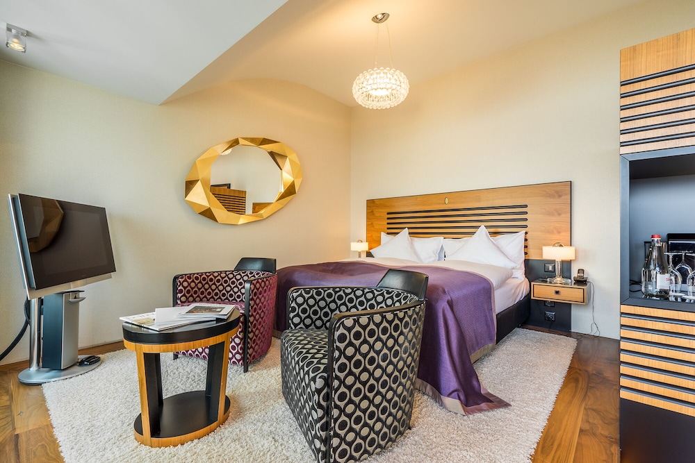Penthouse Junior Suite Lakeside photo 3