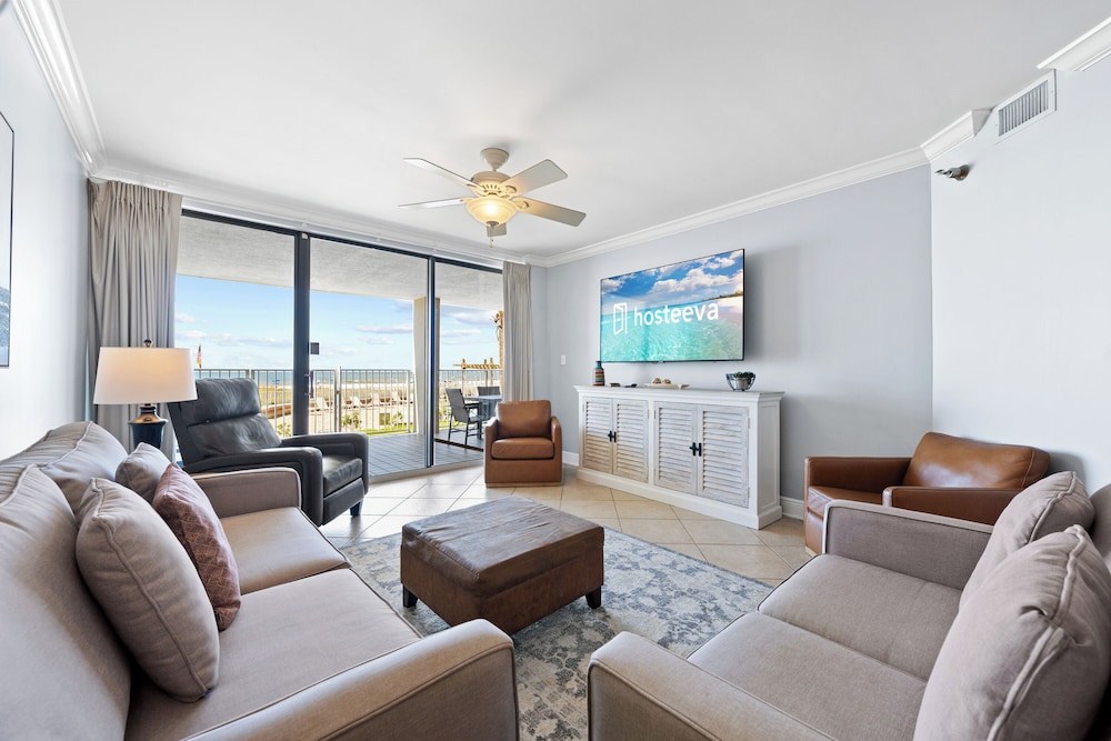 Executive Condo, Balcony, Beach View photo 1
