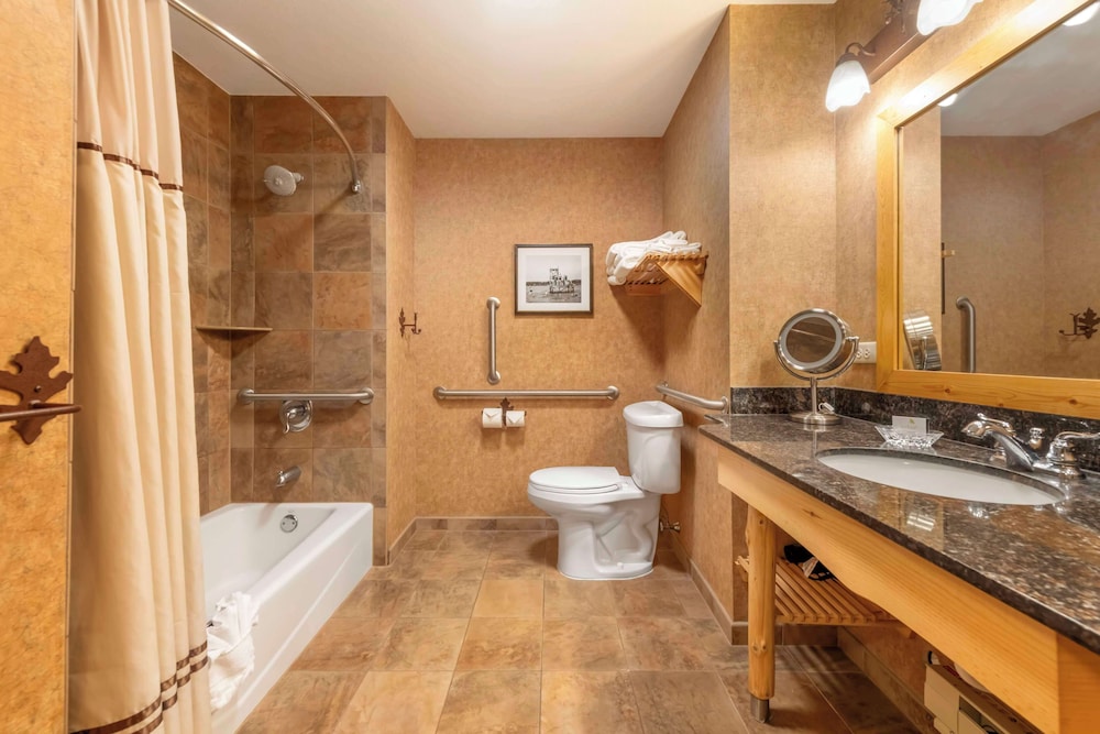Best Western Premier The Lodge on Lake Detroit, Foto 2